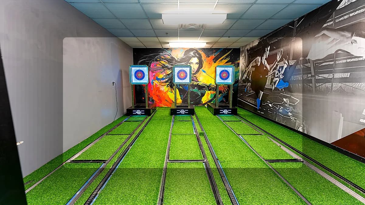 Beginner's Guide to Axe Throwing in Mississauga
