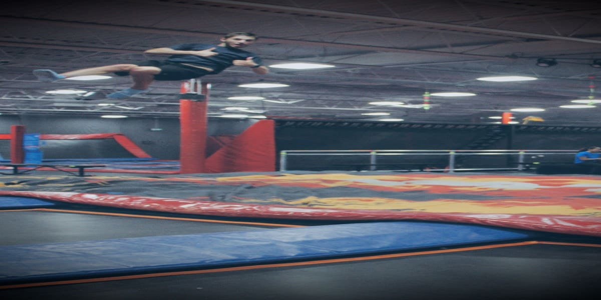 Windsor - Aero Drop at AeroSports Windsor indoor trampoline park